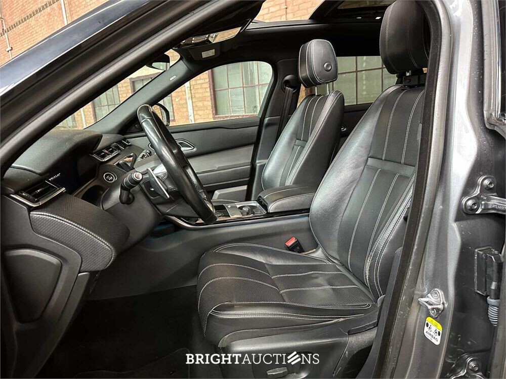 Land Rover Range Rover Velar 2.0 I4 AWD SE 179 pk 2018, T-940-TJ