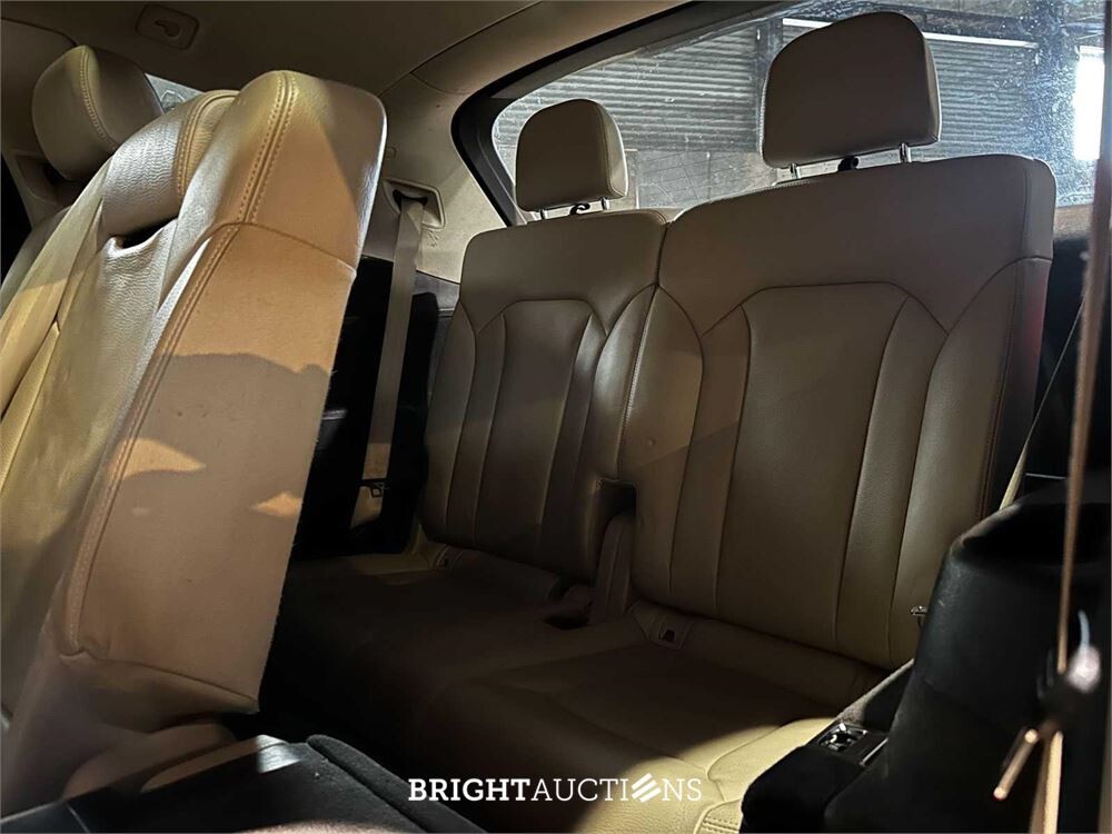 2015 Audi Q7 3.0 TDI V6 Quattro Pro Line+ 7-Sitzer 272 pk, JB-821-S
