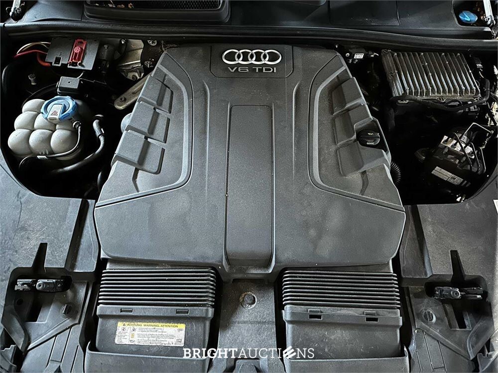 2015 Audi Q7 3.0 TDI V6 Quattro Pro Line+ 7-Sitzer 272 pk, JB-821-S