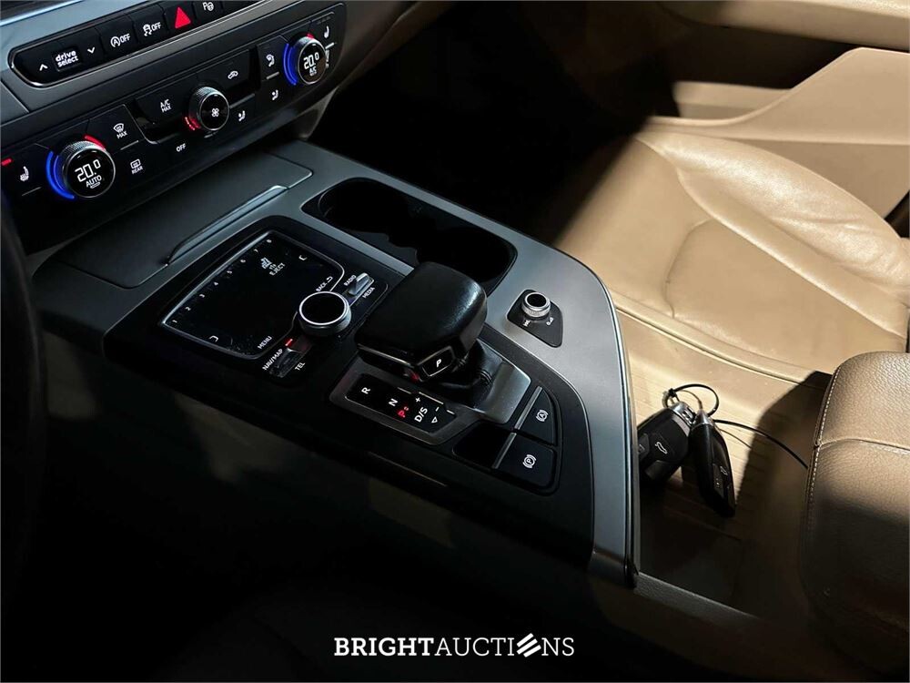 2015 Audi Q7 3.0 TDI V6 Quattro Pro Line+ 7-Sitzer 272 pk, JB-821-S