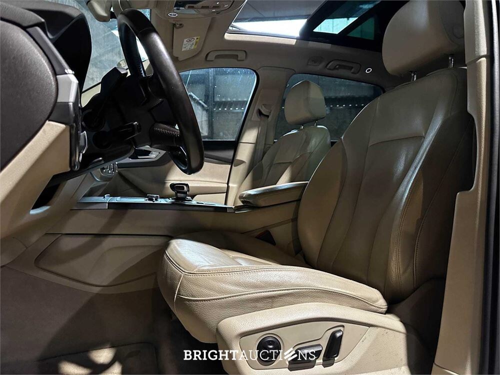 2015 Audi Q7 3.0 TDI V6 Quattro Pro Line+ 7-Sitzer 272 pk, JB-821-S