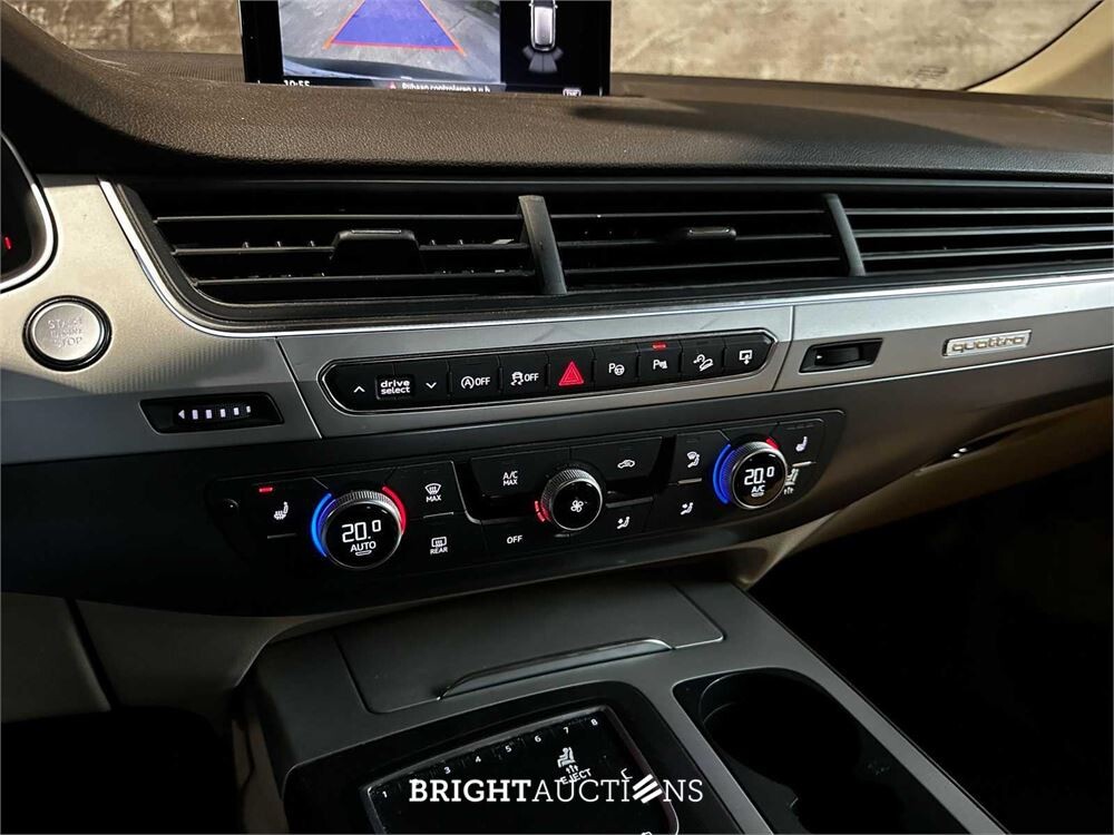 2015 Audi Q7 3.0 TDI V6 Quattro Pro Line+ 7-Sitzer 272 pk, JB-821-S