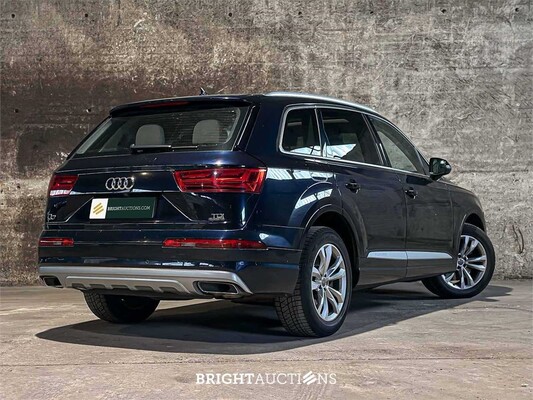 2015 Audi Q7 3.0 TDI V6 Quattro Pro Line+ 7-Sitzer 272 pk, JB-821-S