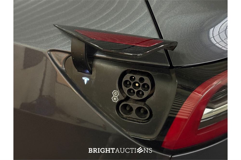 Tesla Model Y Long Range AWD 75 kWh 2021 (Origineel-NL), N-910-RN