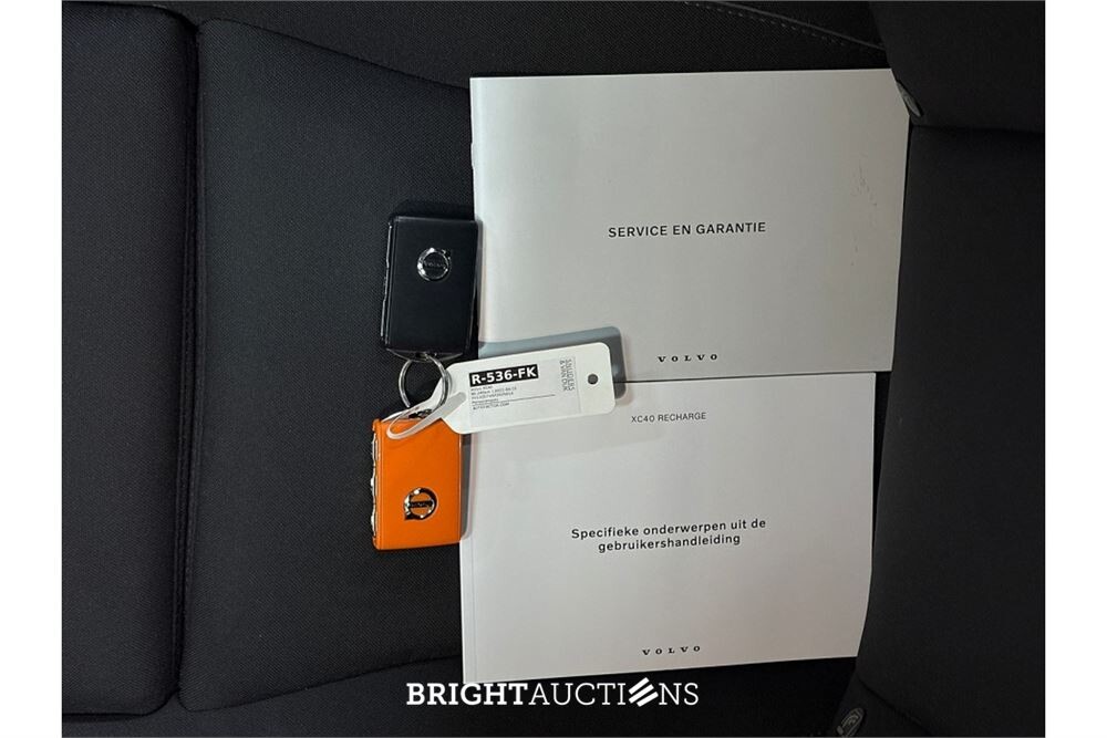 Volvo XC40 Recharge Plus 2022 (Origineel-NL), R-536-FK