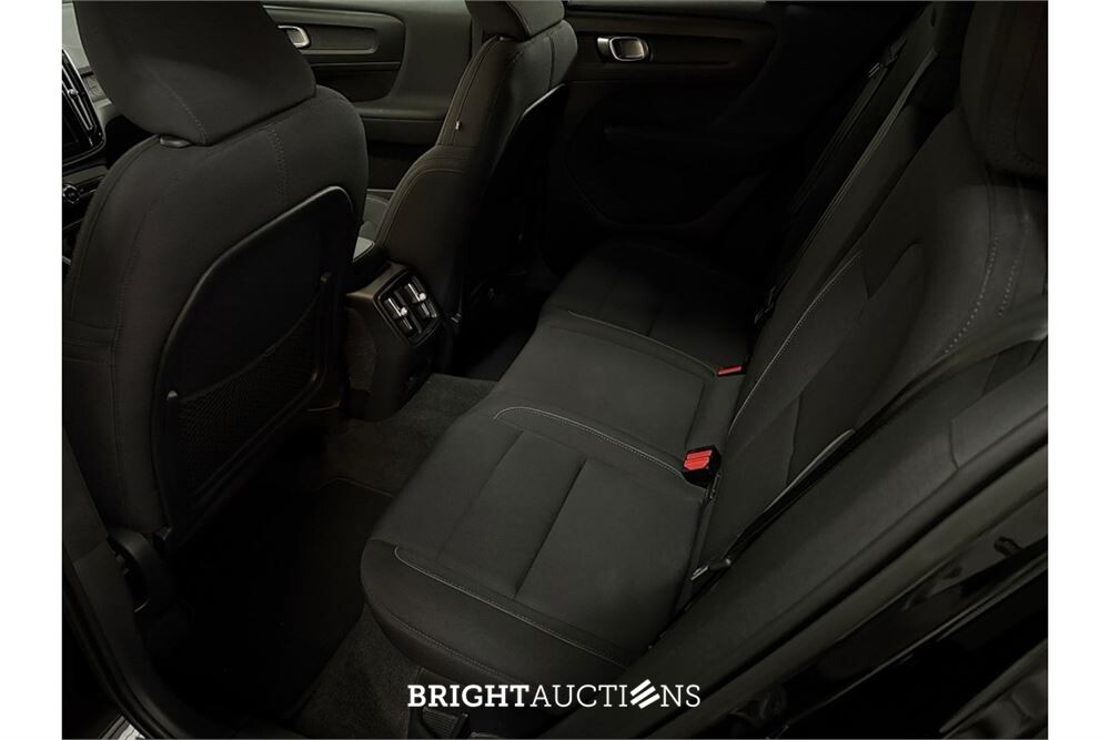 Volvo XC40 Recharge Plus 2022 (Origineel-NL), R-536-FK