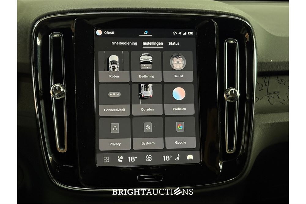 Volvo XC40 Recharge Plus 2022 (Origineel-NL), R-536-FK