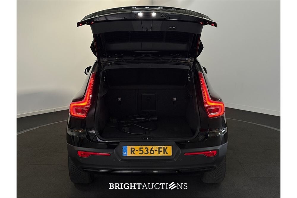 Volvo XC40 Recharge Plus 2022 (Origineel-NL), R-536-FK