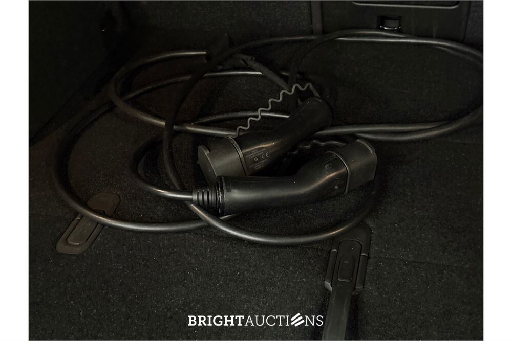 Volvo XC40 Recharge Plus 2022 (Origineel-NL), R-536-FK