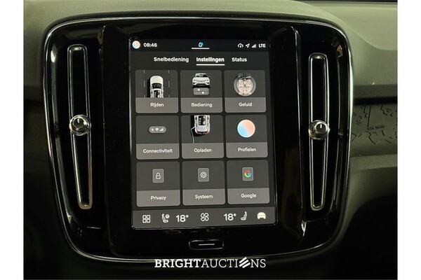 Volvo XC40 Recharge Plus 2022 (Origineel-NL), R-536-FK