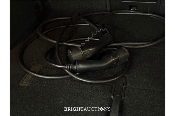 Volvo XC40 Recharge Plus 2022 (Origineel-NL), R-536-FK