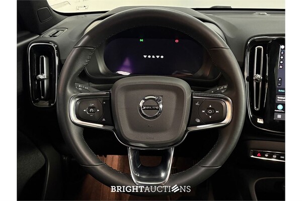 Volvo XC40 Recharge Plus 2022 (Origineel-NL), R-536-FK