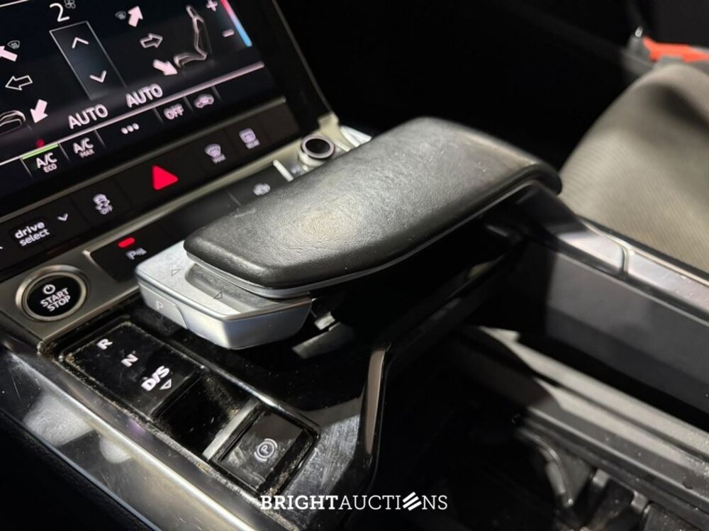 Audi e-tron Sportback 55 edition Quattro 95 kWh 408pk 2022 (Origineel-NL), P-951-GF