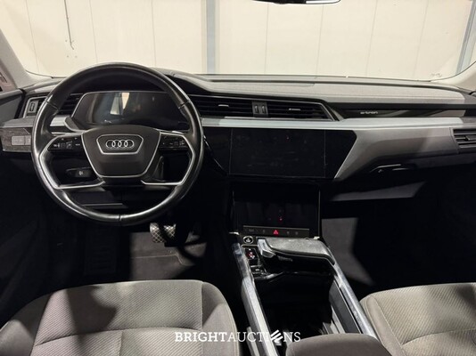 Audi e-tron Sportback 55 edition Quattro 95 kWh 408pk 2022 (Origineel-NL), P-951-GF
