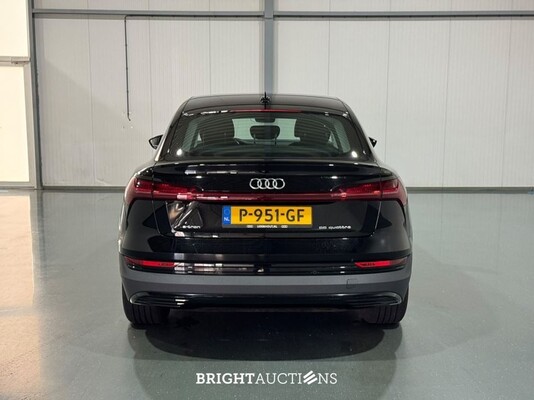 Audi e-tron Sportback 55 edition Quattro 95 kWh 408pk 2022 (Origineel-NL), P-951-GF