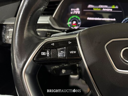 Audi e-tron Sportback 55 edition Quattro 95 kWh 408pk 2022 (Origineel-NL), P-951-GF