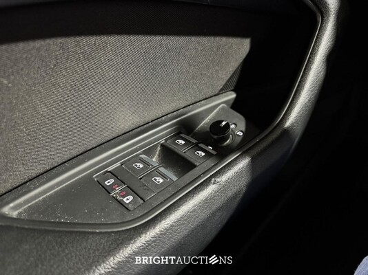 Audi e-tron Sportback 55 edition Quattro 95 kWh 408pk 2022 (Origineel-NL), P-951-GF