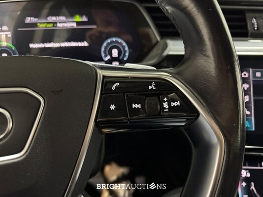 Audi e-tron Sportback 55 edition Quattro 95 kWh 408pk 2022 (Origineel-NL), P-951-GF