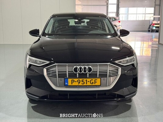 Audi e-tron Sportback 55 edition Quattro 95 kWh 408pk 2022 (Origineel-NL), P-951-GF