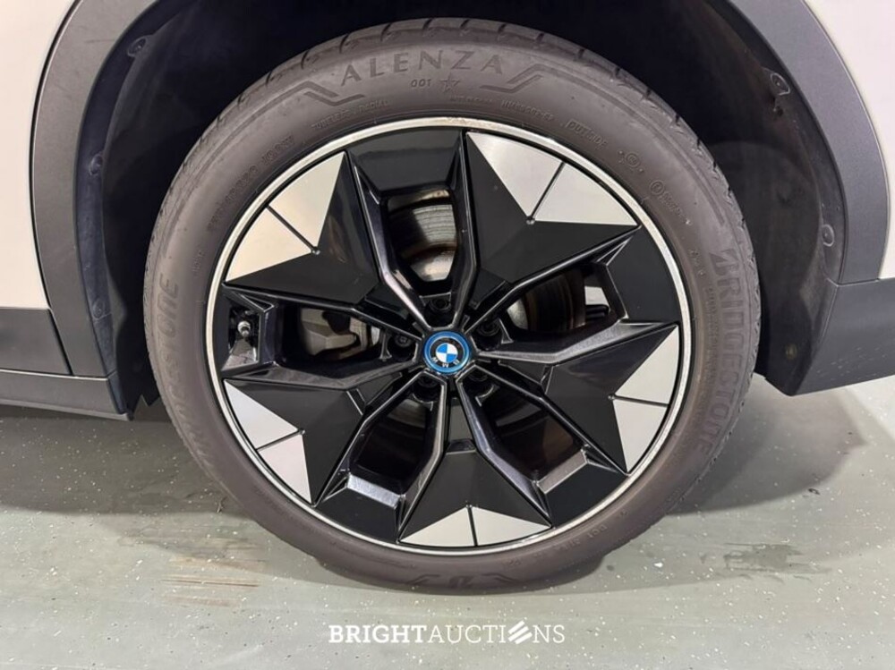 BMW iX3 High Executive 80 kWh 286pk 2021 (Origineel-NL), N-697-SL