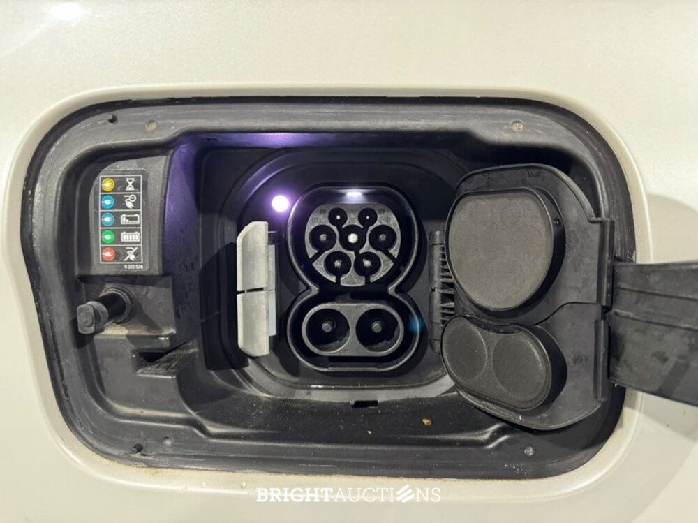 BMW iX3 High Executive 80 kWh 286pk 2021 (Origineel-NL), N-697-SL
