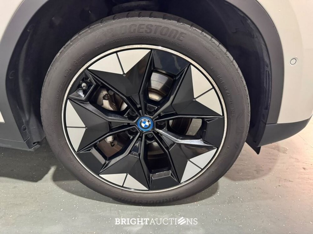 BMW iX3 High Executive 80 kWh 286pk 2021 (Origineel-NL), N-697-SL