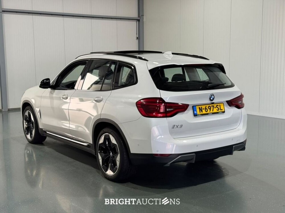BMW iX3 High Executive 80 kWh 286pk 2021 (Origineel-NL), N-697-SL