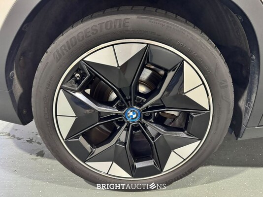 BMW iX3 High Executive 80 kWh 286pk 2021 (Origineel-NL), N-697-SL