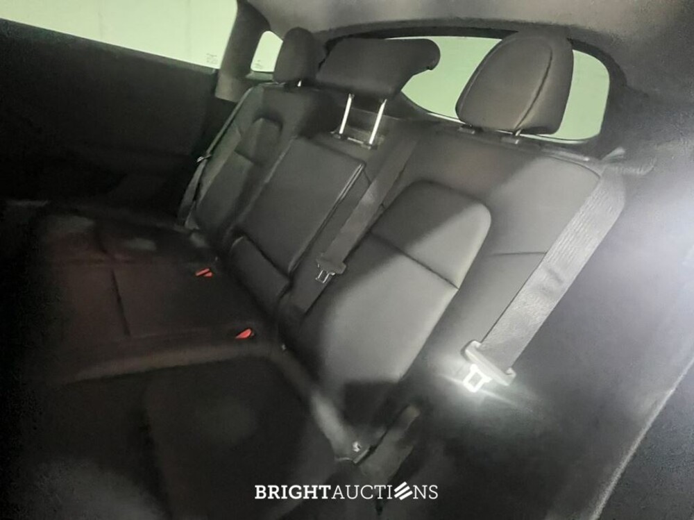 Tesla Model Y Long Range AWD 75 kWh 351pk 2023 (Origineel-NL), T-908-VN