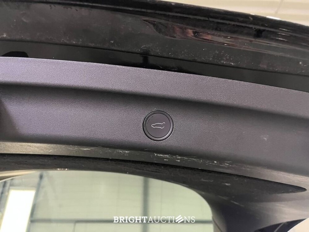 Tesla Model Y Long Range AWD 75 kWh 351pk 2023 (Origineel-NL), T-908-VN