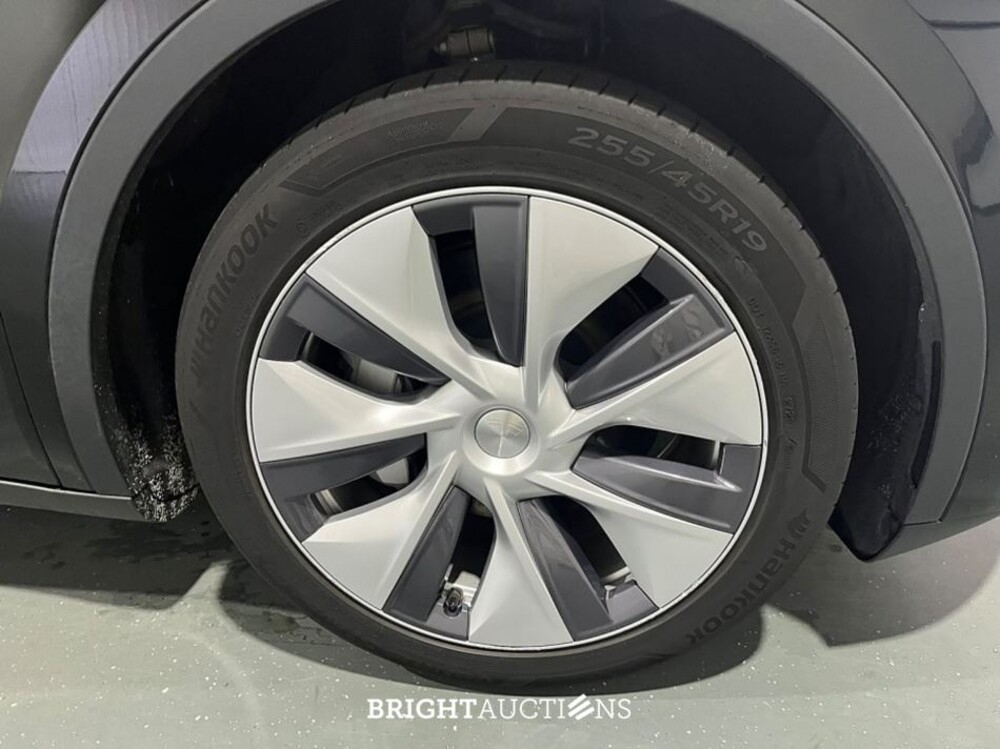 Tesla Model Y Long Range AWD 75 kWh 351pk 2023 (Origineel-NL), T-908-VN