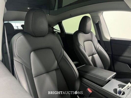 Tesla Model Y Long Range AWD 75 kWh 351pk 2023 (Origineel-NL), T-908-VN