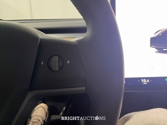 Tesla Model Y Long Range AWD 75 kWh 351pk 2023 (Origineel-NL), T-908-VN