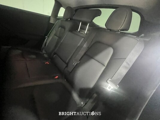Tesla Model Y Long Range AWD 75 kWh 351pk 2023 (Origineel-NL), T-908-VN