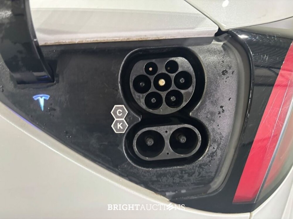 Tesla Model 3 Standard RWD Plus 60 kWh 238pk 2021 (Origineel-NL), N-745-DS