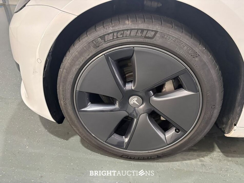 Tesla Model 3 Standard RWD Plus 60 kWh 238pk 2021 (Origineel-NL), N-745-DS