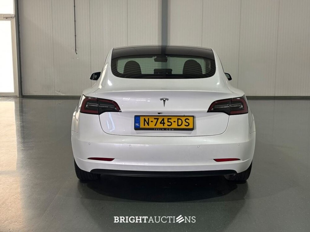 Tesla Model 3 Standard RWD Plus 60 kWh 238pk 2021 (Origineel-NL), N-745-DS