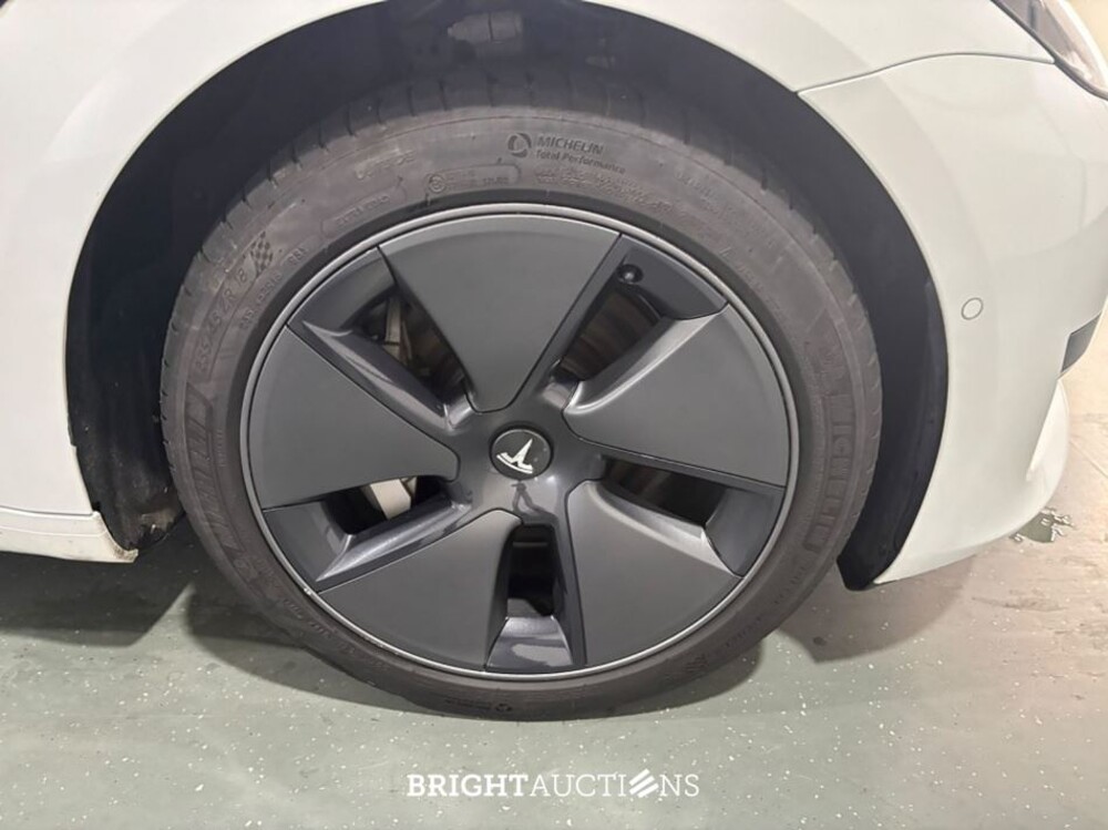 Tesla Model 3 Standard RWD Plus 60 kWh 238pk 2021 (Origineel-NL), N-745-DS