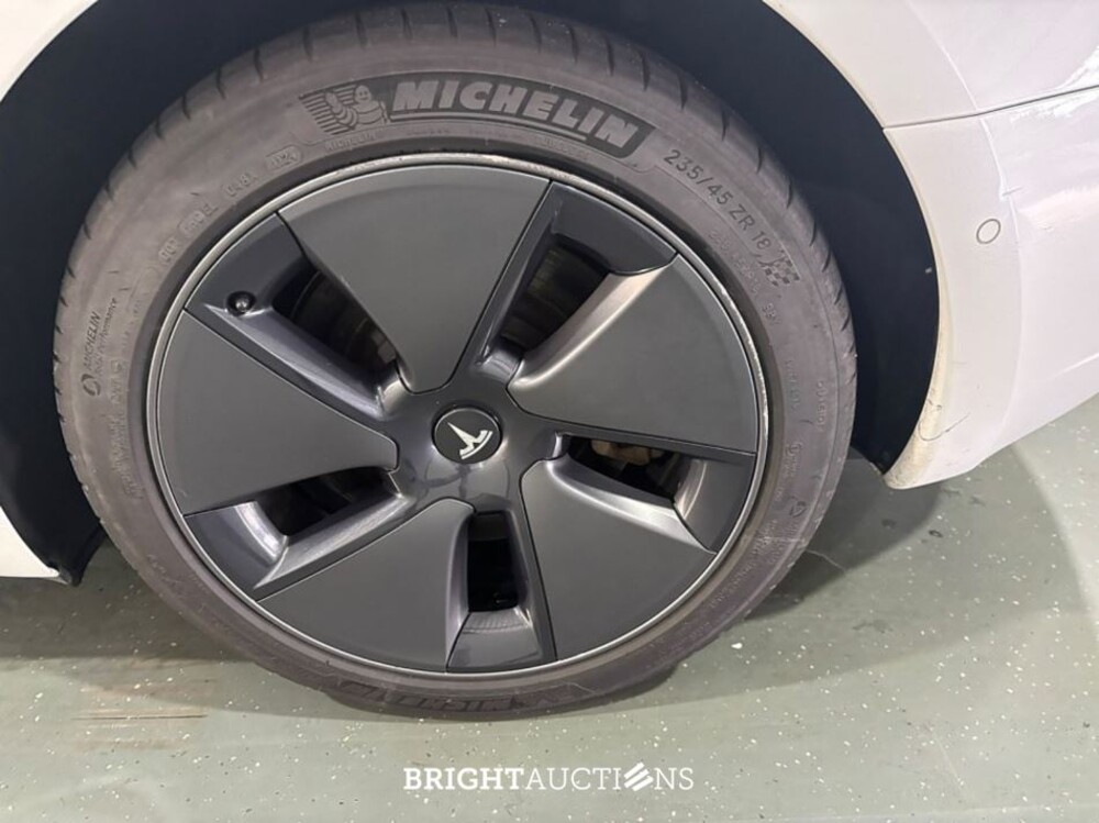 Tesla Model 3 Standard RWD Plus 60 kWh 238pk 2021 (Origineel-NL), N-745-DS