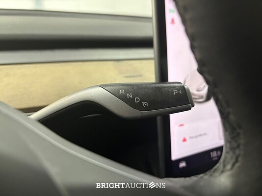 Tesla Model 3 Standard RWD Plus 60 kWh 238pk 2021 (Origineel-NL), N-745-DS