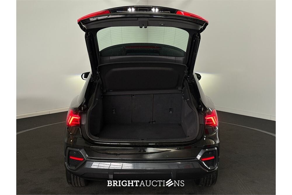 Audi Q3 35 Business Edition TFSI 149pk 2021 (Origineel-NL), L-582-LT