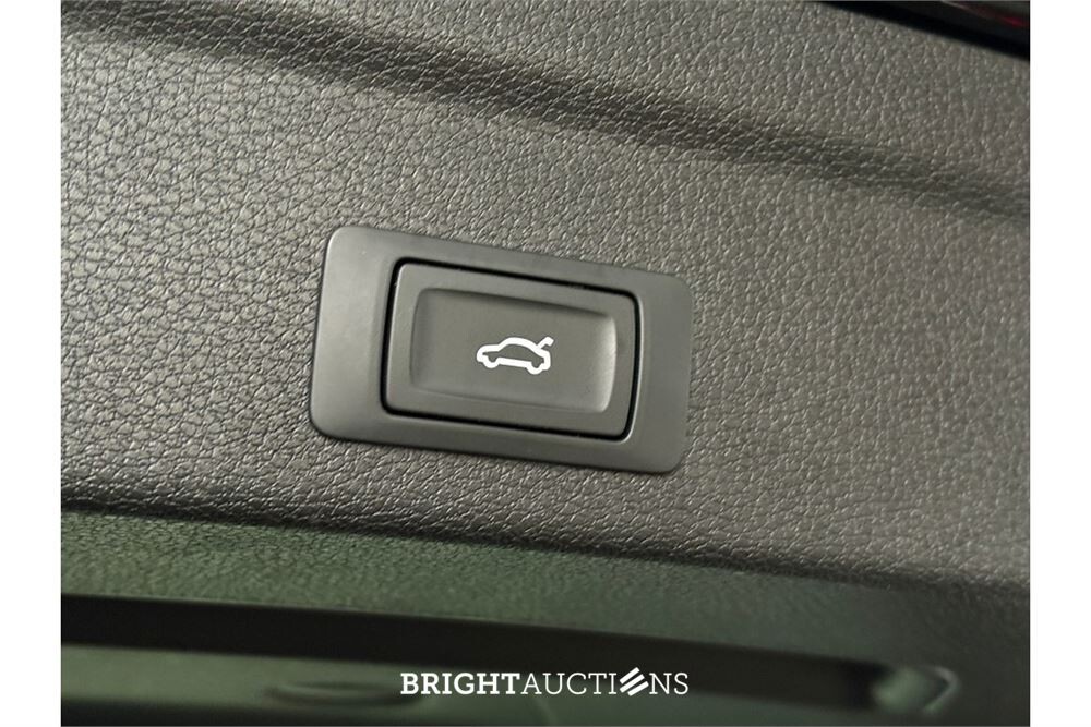 Audi Q3 35 Business Edition TFSI 149pk 2021 (Origineel-NL), L-582-LT