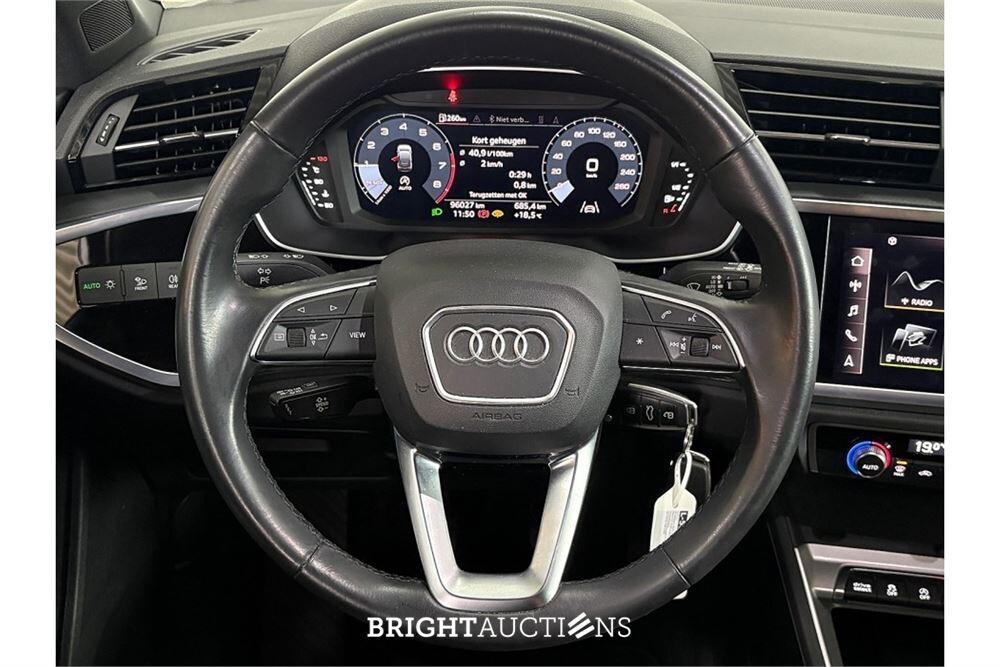 Audi Q3 35 Business Edition TFSI 149pk 2021 (Origineel-NL), L-582-LT