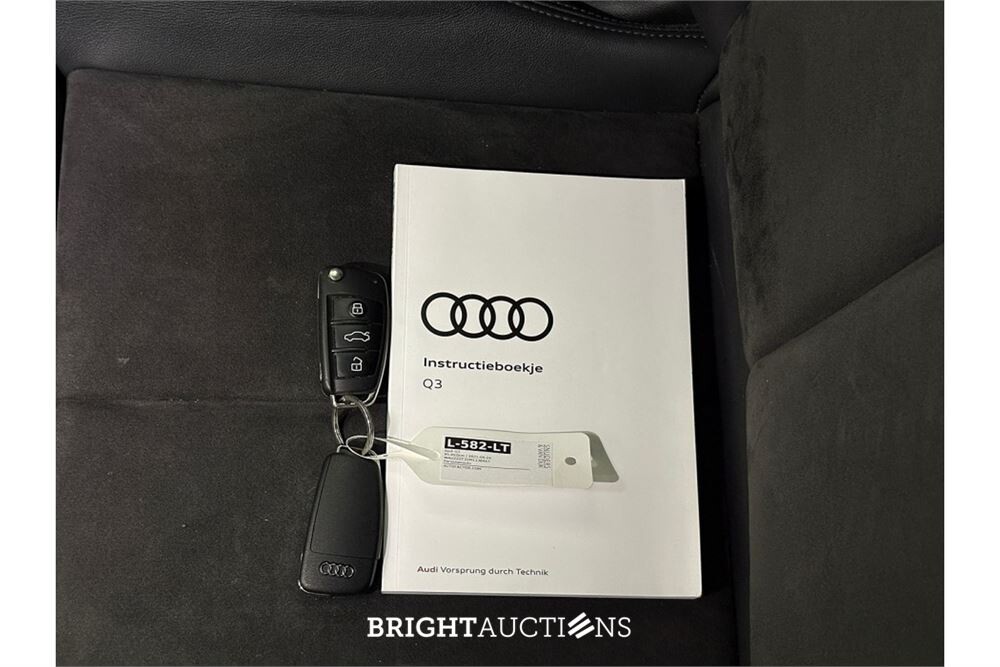 Audi Q3 35 Business Edition TFSI 149pk 2021 (Origineel-NL), L-582-LT