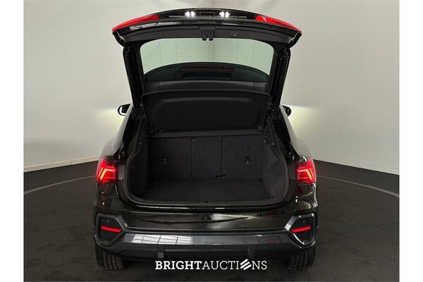 Audi Q3 35 Business Edition TFSI 149pk 2021 (Origineel-NL), L-582-LT