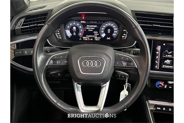 Audi Q3 35 Business Edition TFSI 149pk 2021 (Origineel-NL), L-582-LT