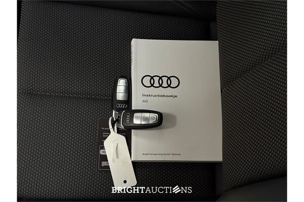 Audi A6 50 TFSI e S edition Competition sedan Quattro 408pk 2024 (Origineel-NL), GRK-44-J