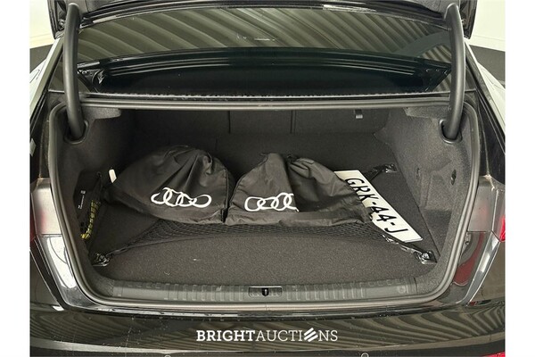 Audi A6 50 TFSI e S edition Competition sedan Quattro 408pk 2024 (Origineel-NL), GRK-44-J