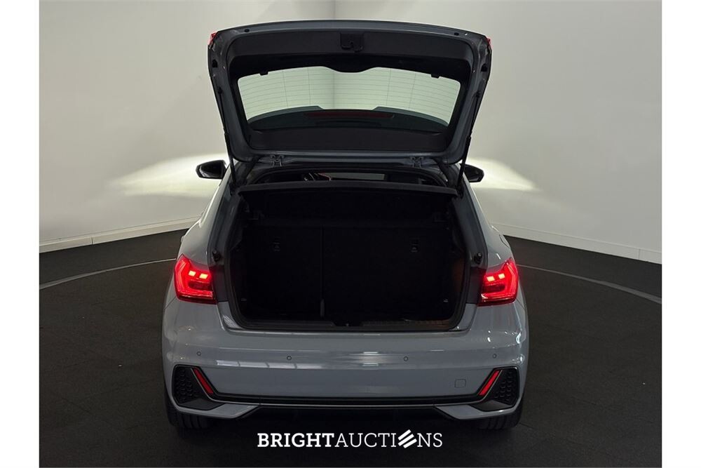 Audi A1 Sportback 35 S edition 1.5 TFSI 149pk 2022 (Origineel-NL), R-069-TL