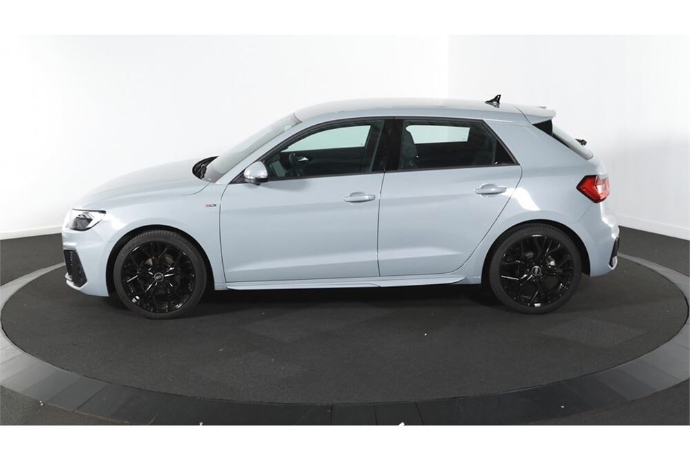 Audi A1 Sportback 35 S edition 1.5 TFSI 149pk 2022 (Origineel-NL), R-069-TL